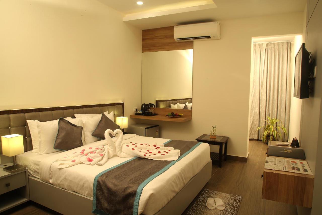 Park Iris Hotels, Mg Road Vijayawada Exterior photo